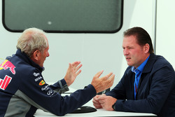 Dr. Helmut Marko, asesor de Red Bull Motorsport con Jos Verstappen