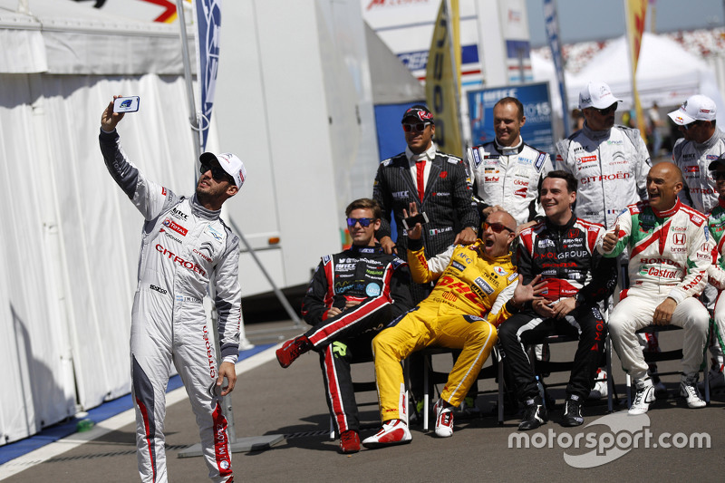 José María López, Citroën C-Elysée WTCC, Citroën World Touring Car team, Tom Chilton, Chevrolet RML Cruze TC1, ROAL Motorsport, Tom Coronel, Cevrolet RML Cruze TC1, ROAL Motorsport , Norbert Michelisz, Honda Civic WTCC, Zengo Motorsport y Gabriele Tarq
