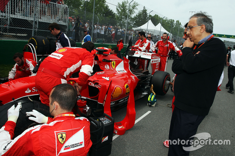 Sergio Marchionne, Presidente Ferrari  e CEO Fiat Chrysler Automobiles sulla griglia di partenza