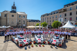 #7 Audi Sport Team Joest Audi R18 e-tron quattro: Marcel Fässler, Andre Lotterer, Benoit Tréluyer and #8 Audi Sport Team Joest Audi R18 e-tron quattro: Lucas Di Grassi, Loic Duval, Oliver Jarvis and #9 Audi Sport Team Joest Audi R18 e-tron quattro: René R