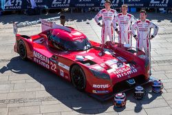 #22 Nissan Motorsports Nissan GT-R LM NISMO: Harry Tincknell, Alex Buncombe, Michael Krumm