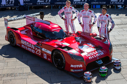 Nissan GT-R LM NISMO №23, Nissan Motorsports: Оливье Пла, Ян Марденборо, Макс Чилтон