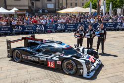 #18 Porsche Team Porsche 919 Hybrid: Romain Dumas, Neel Jani, Marc Lieb