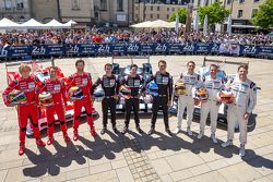 #17 Porsche Team Porsche 919 Hybrid: Timo Bernhard, Mark Webber, Brendon Hartley and #18 Porsche Team Porsche 919 Hybrid: Romain Dumas, Neel Jani, Marc Lieb and #19 Porsche Team Porsche 919 Hybrid: Nico Hulkenberg, Nick Tandy, Earl Bamber