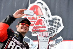 Vencedor: Martin Truex Jr., Furniture Row Racing Chevrolet