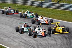 Впереди Джоэль Эрикссон, Motopark