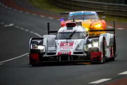 #9 Audi Sport Team Joest Audi R18 e-tron quattro: René Rast, Filipe Albuquerque, Marco Bonanomi