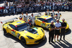 #64 Corvette Racing Corvette C7.R: Jordan Taylor, Oliver Gavin, Tommy Milner and #63 Corvette Racing Corvette C7.R: Jan Magnussen, Antonio Garcia, Ryan Briscoe