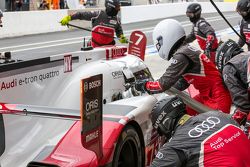 #7 Audi Sport Team Joest Audi R18 e-tron quattro: Marcel Fässler, Andre Lotterer, Benoit Tréluyer