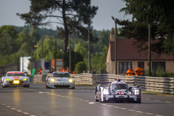 #18 Porsche Team Porsche 919 Hybrid: Romain Dumas, Neel Jani, Marc Lieb
