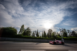#23 Nissan Motorsports Nissan GT-R LM NISMO: Оливье Пла, Ян Марденборо, Макс Чилтон
