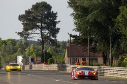 #83 AF Corse Ferrari 458 GTE: Emmanuel Collard, Rui Aguas, François Perrodo