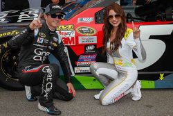 Polesitter Kasey Kahne, Hendrick Motorsports Chevrolet with Miss Coors Light