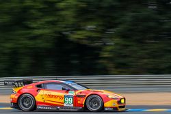 #99 Aston Martin Racing, V8 Aston Martin Vantage GTE: Fernando Rees, Alex MacDowall, Richie Stanaway