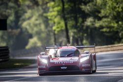 #22 Nissan Motorsports, Nissan GT-R LM NISMO: Harry Tincknell, Alex Buncombe, Michael Krumm