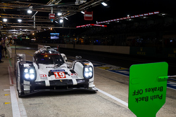 #19 Porsche Team Porsche 919 Hybrid: Nico Hulkenberg, Nick Tandy, Earl Bamber