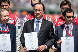 FIA Road Safety photoshoot: FIA President Jean Todt, France President François Hollande and ACO President Pierre Fillon