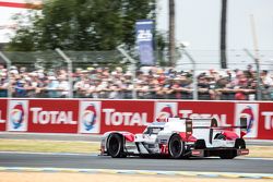 #7 Audi Sport Team Joest Audi R18 e-tron quattro: Марсель Фэсслер, Андре Лоттерер, Бенуа Трелуйе