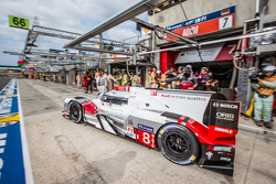 #8 Audi Sport Team Joest Audi R18 e-tron quattro: Лукас ди Грасси, Лоик Дюваль, Оливер Джарвис возвр