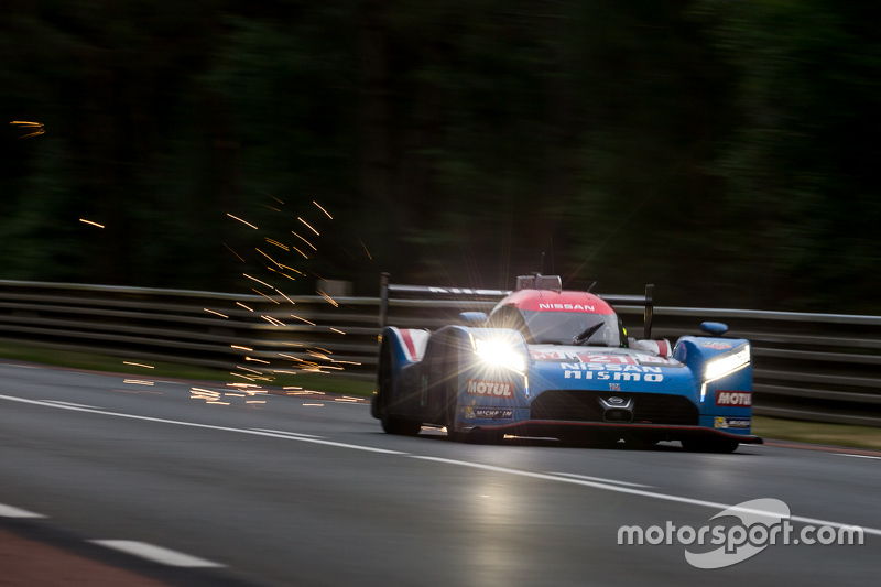 #21 Nissan Motorsports, Nissan GT-R LM NISMO: Tsugio Matsuda, Lucas Ordonez, Mark Shulzhitskiy