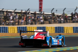 #21 Nissan Motorsports Nissan GT-R LM NISMO: Цугио Мацуда, Лукас Ордонес, Марк Шульжицкий