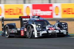 #18 Porsche Team Porsche 919 Hybrid: Romain Dumas, Neel Jani, Marc Lieb