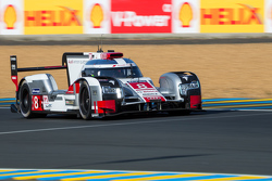 #8 Audi Sport Team Joest Audi R18 e-tron quattro: Lucas di Grassi, Loic Duval, Oliver Jarvis