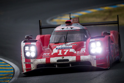#17 Porsche Team Porsche 919 Hybrid: Timo Bernhard, Mark Webber, Brendon Hartley