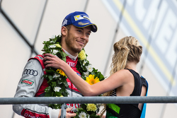 LMP1 pódio: terceiro lugar Audi Sport Team Joest Audi R18 e-tron quattro: Andre Lotterer