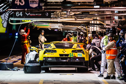Pit stop per #64 Corvette Racing Corvette C7.R: Jordan Taylor, Oliver Gavin, Tommy Milner