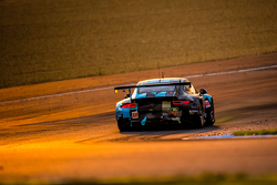 #77 Dempsey Proton Competition Porsche 911 RSR: Patrick Dempsey, Patrick Long, Marco Seefried