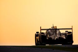 #18 Porsche Team Porsche 919 Hybrid: Romain Dumas, Neel Jani, Marc Lieb