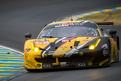 #66 JMW Motorsport Ferrari 458 GTE: Abdulaziz Al Faisal, Jakub Giermaziak, Michael Avenatti