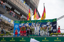 LMP1 podium: class and overall winners Porsche Team: Nico Hulkenberg, Nick Tandy, Earl Bamber, second place Porsche Team: Timo Bernhard, Mark Webber, Brendon Hartley, third place Audi Sport Team Joest Audi R18 e-tron quattro: Marcel Fässler, Andre Lotterer, Benoit Tréluyer