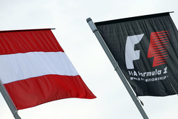 Banderas de Austria y de F1