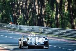 #19 Porsche Team Porsche 919 Hybrid : Nico Hulkenberg, Nick Tandy, Earl Bamber