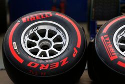 Des pneus Pirelli