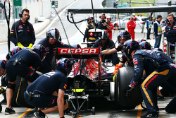 Макс Ферстаппен, Scuderia Toro Rosso STR10 тренирует пит-стоп