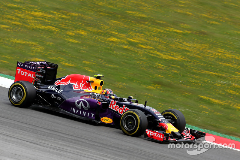 2015 год. За рулем болида Red Bull RB11 на пятничной тренировке