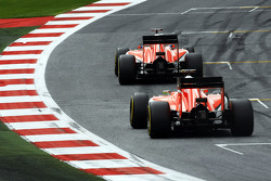 Will Stevens, Manor F1 Team e Roberto Merhi, Manor F1 Team