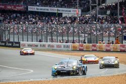 #77 Dempsey Proton Competition Porsche 911 RSR: Patrick Dempsey, Patrick Long, Marco Seefried