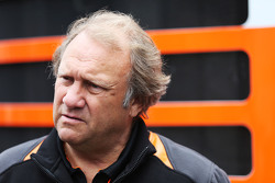 Заместитель руководителя Sahara Force India F1 Роберт Фернли