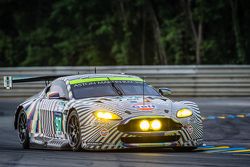 #97 Aston Martin Racing Aston Martin Vantage GTE: Darren Turner, Stefan Mücke, Rob Bell