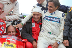 Les pilotes lors de la parade des Légendes : Christian Danner,; Riccardo Patrese,; Gerhard Berger,; Niki Lauda,; Jean Alesi,; Nelson Piquet,
