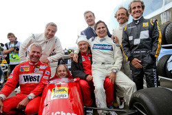 Fahrer bei der Legendenparade: Christian Danner, Riccardo Patrese, Gerhard Berger, Niki Lauda, Jean