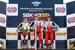 Podium : le deuxième PJ Jacobsen, CORE Motorsport Thailand, le vainqueur Jules Cluzel, MV Agusta, le troisième Lorenzo Zanetti, MV Agusta