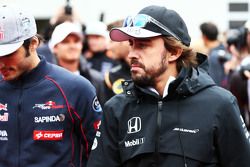 Fernando Alonso, McLaren en el desfile de pilotos