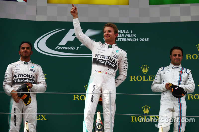 Podium: second place Lewis Hamilton and winner Nico Rosberg, Mercedes AMG F1 and third place Felipe 