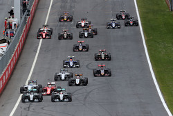 Partenza della gara, Nico Rosberg, Mercedes AMG F1 Team e Lewis Hamilton, Mercedes AMG F1 Team