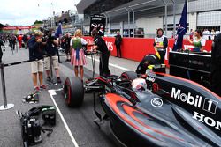 Дженсон Баттон, McLaren MP4-30 на стартовой решетке